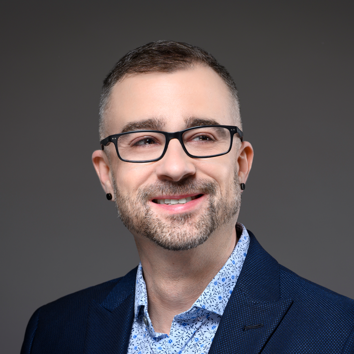 headshot of Zach Snelling smiling